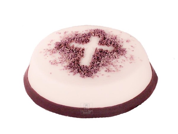 Communietaart met kruisje