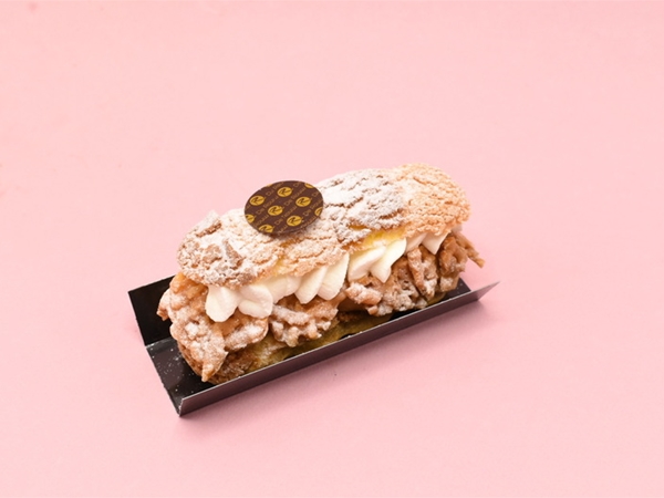 Caramel nougat soes